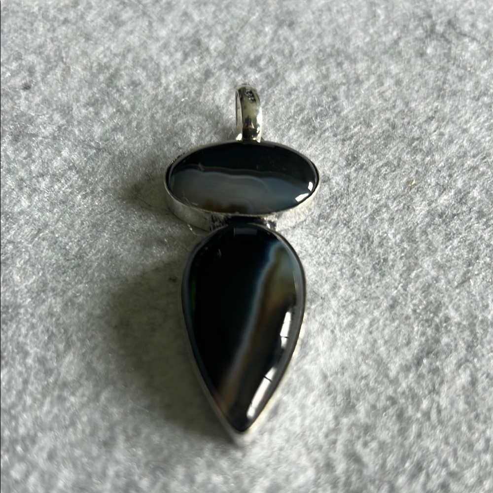 Natural Banded Black Onyx And 925 Sterling Silver Pendant - Picture 6 of 13